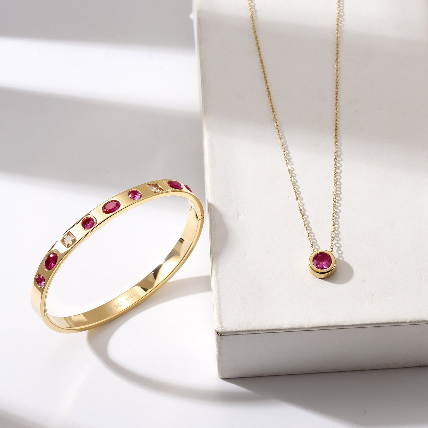 Pink Gem Pendant Necklace-NSSN964STGCVIZD