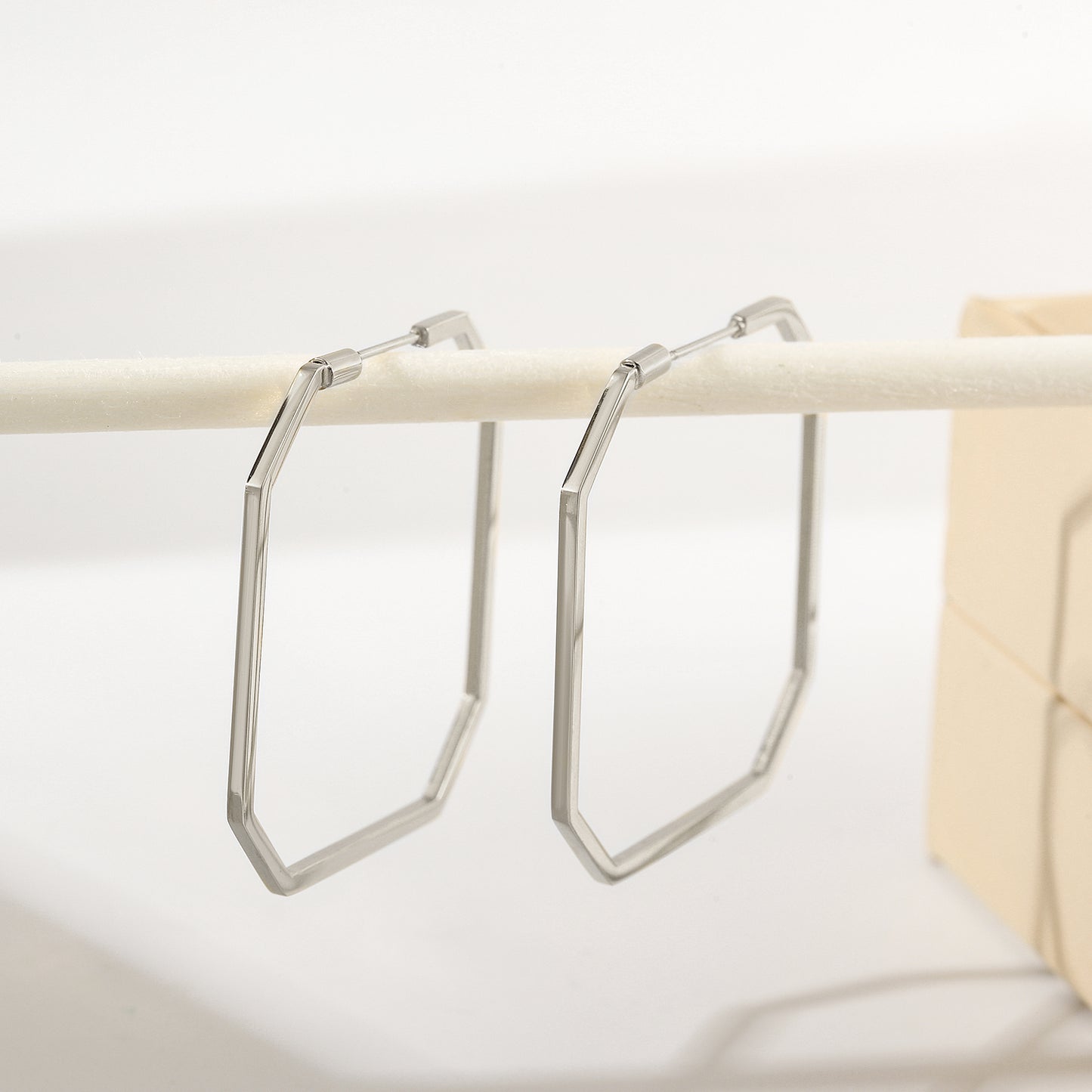 Line O-shaped earrings-SCE373STWG