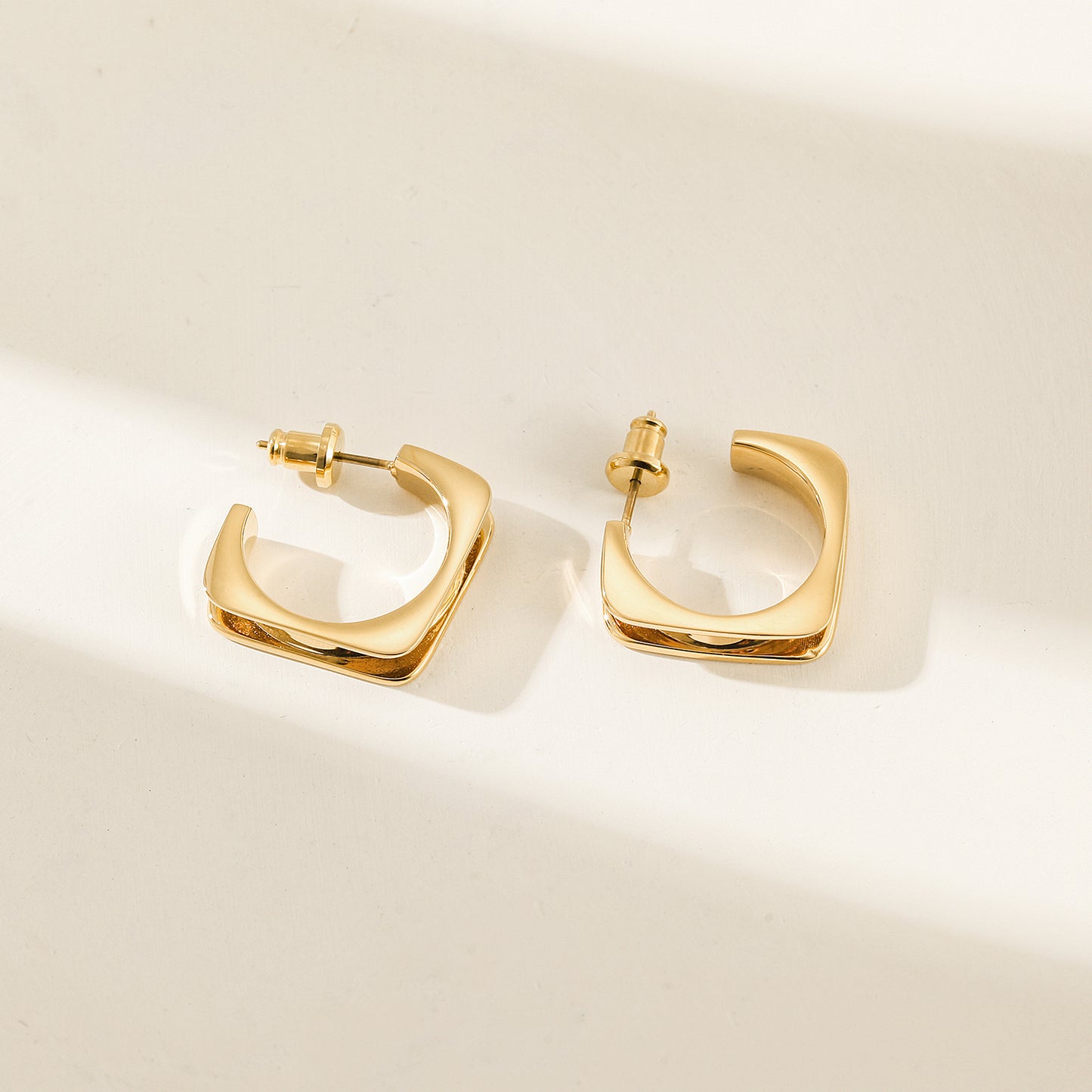 L-shaped stainless steel smooth earrings-SCE380STGC