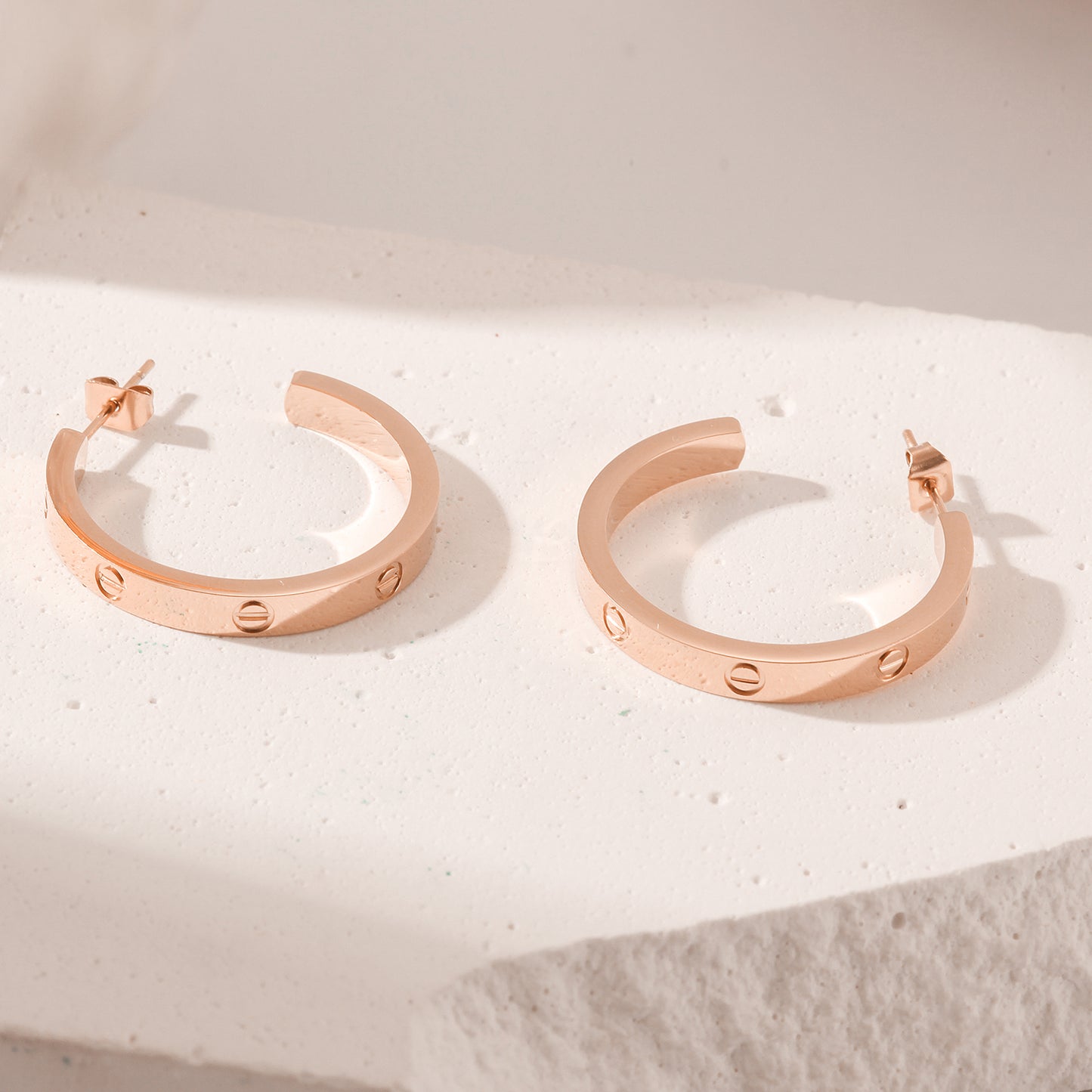 C-shaped stainless steel earrings-SCE388ST