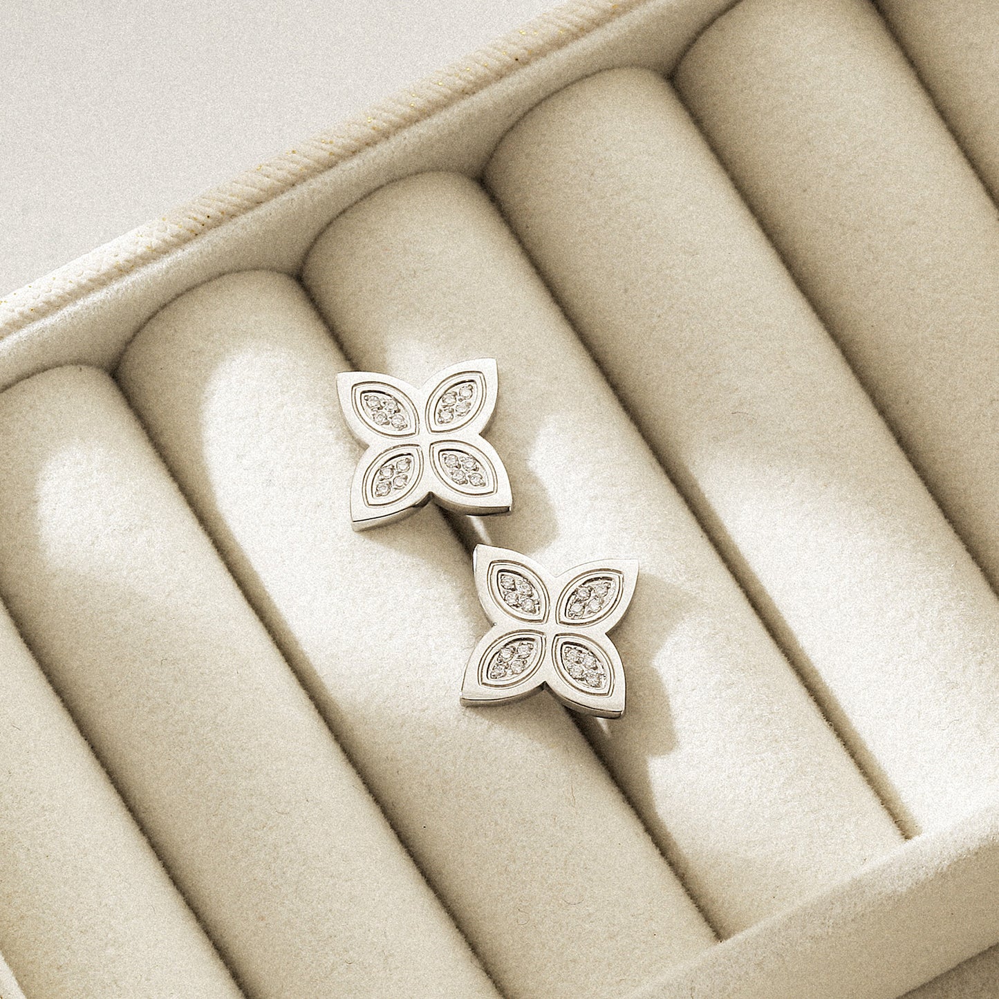 Four leaf clover zircon earrings-SCE393STWGZD