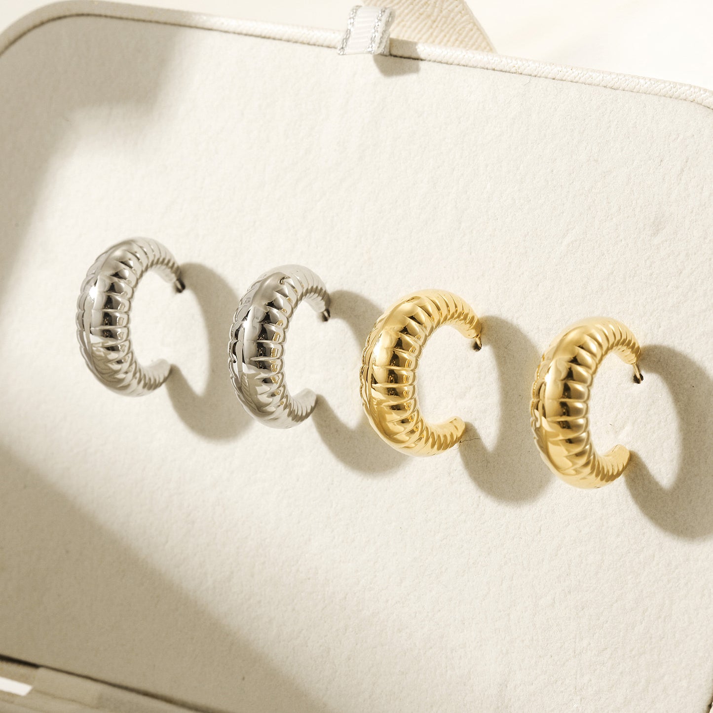 Cable C-shaped earrings-SCE469STWG