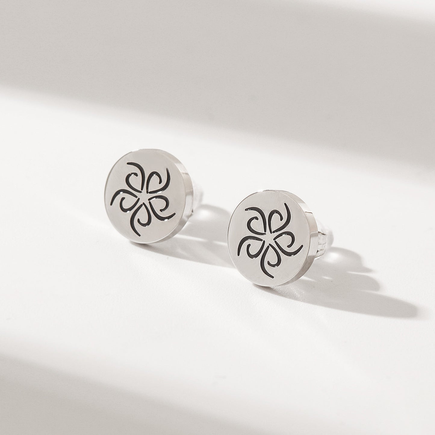 Round carved earrings-SCE474STWGBK