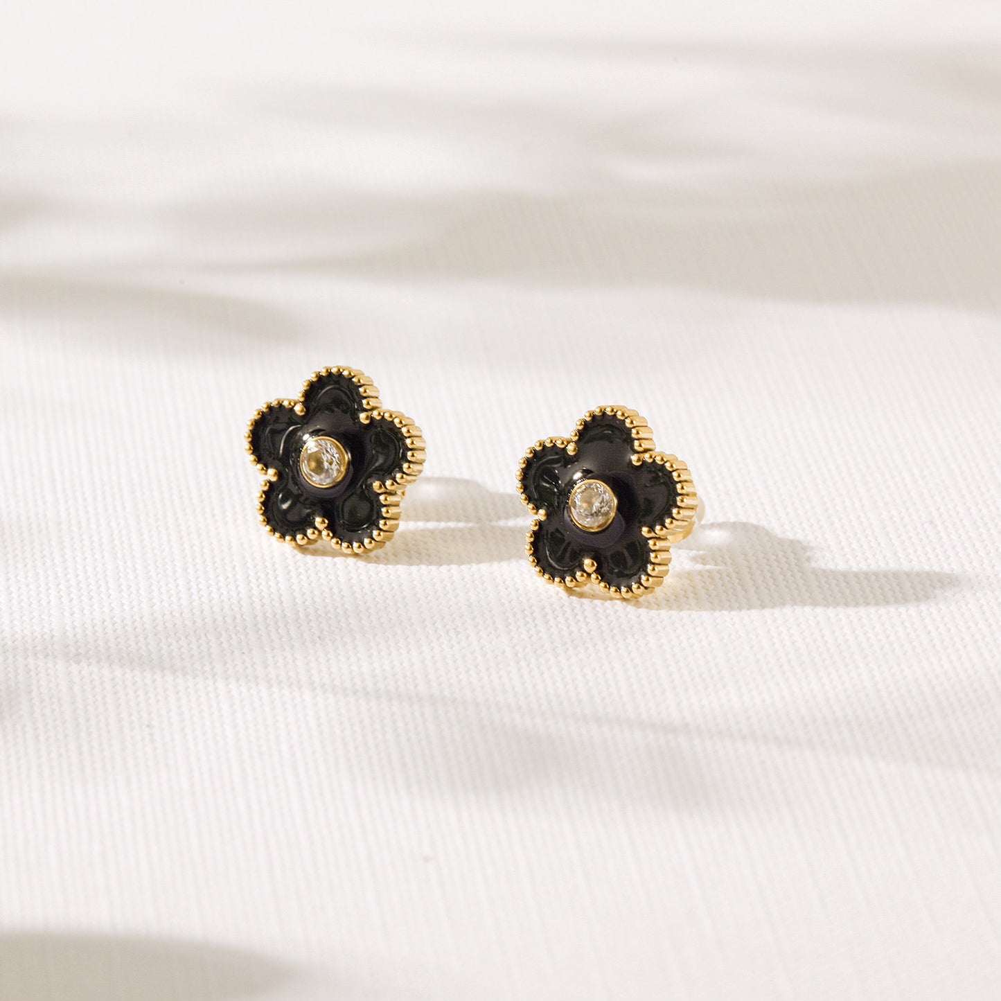 Black floral earrings-SCE478STGCBK