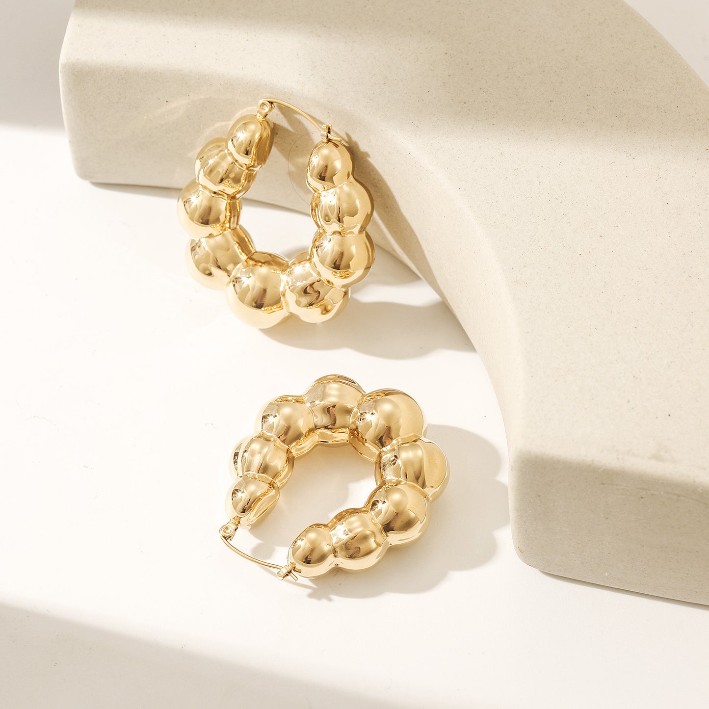 Golden earrings wrapped in sheep horns-SCE502STGC