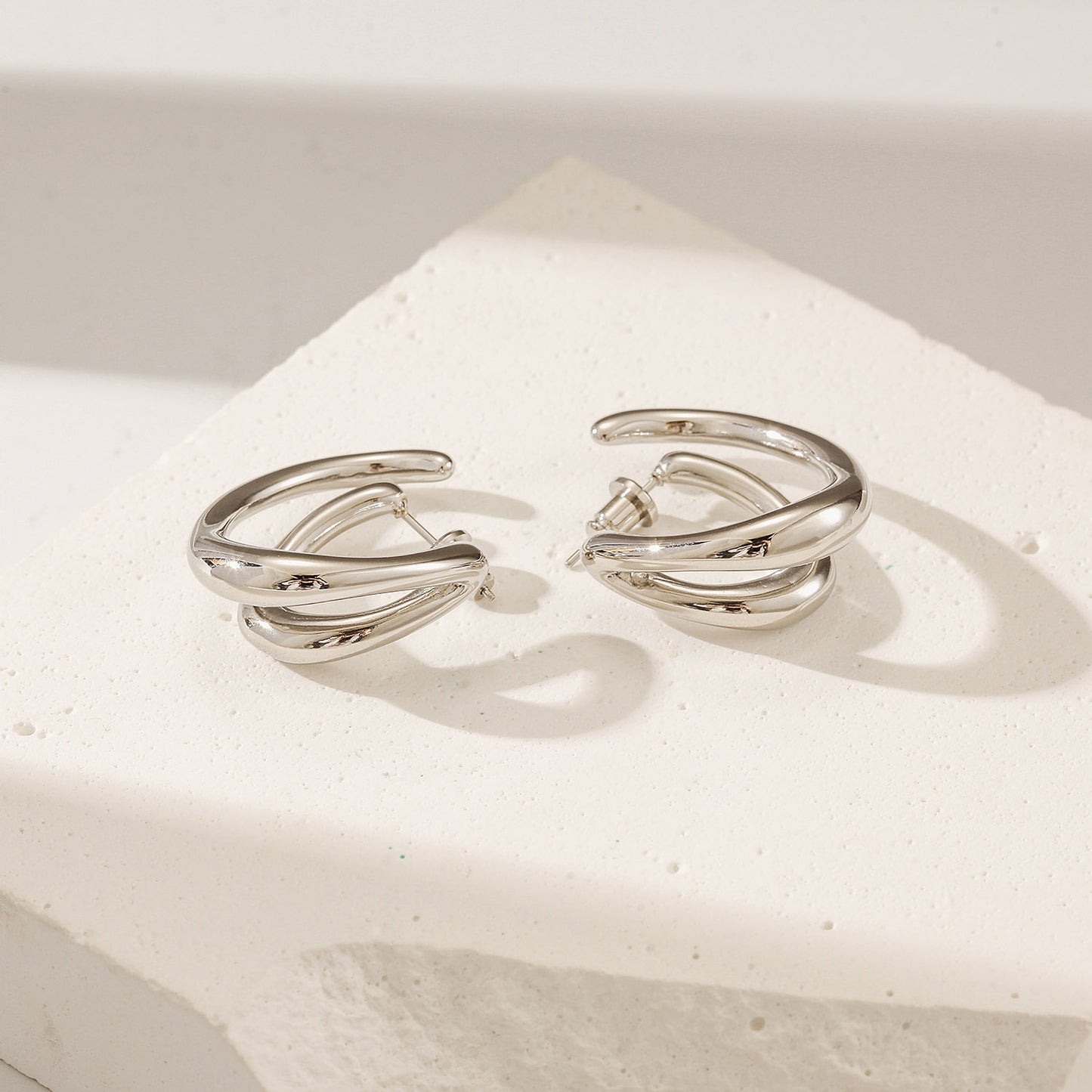 Lrregular silver circle earrings-SCE517STWG
