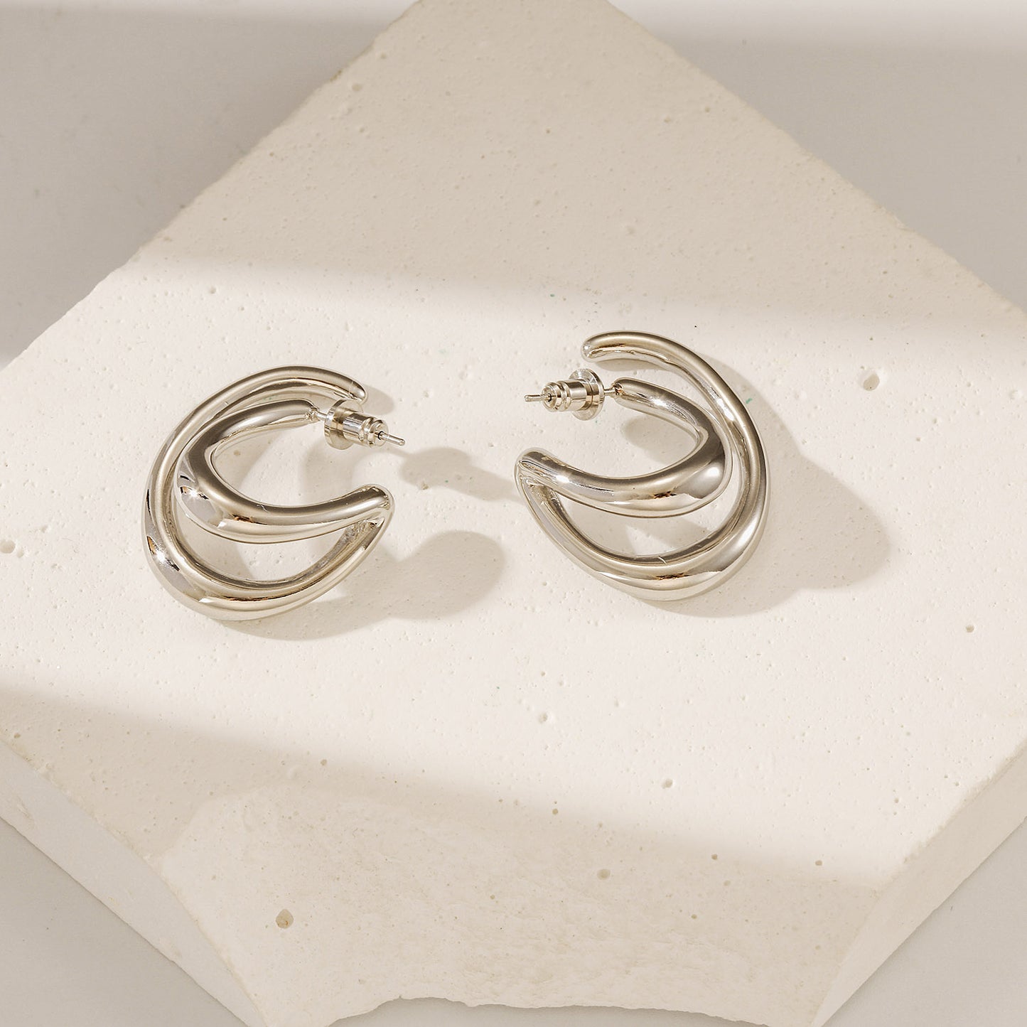 Lrregular silver circle earrings-SCE517STWG