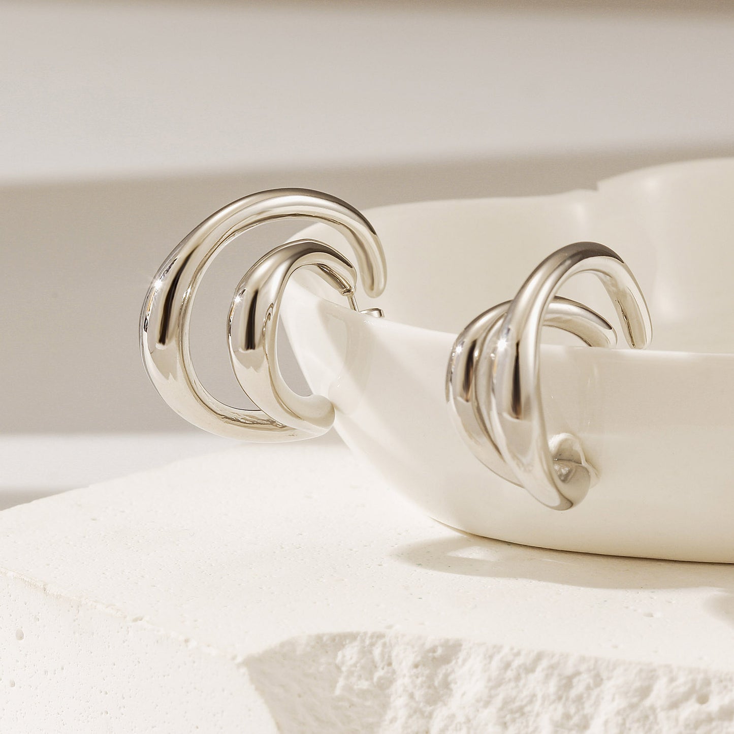 Lrregular silver circle earrings-SCE517STWG