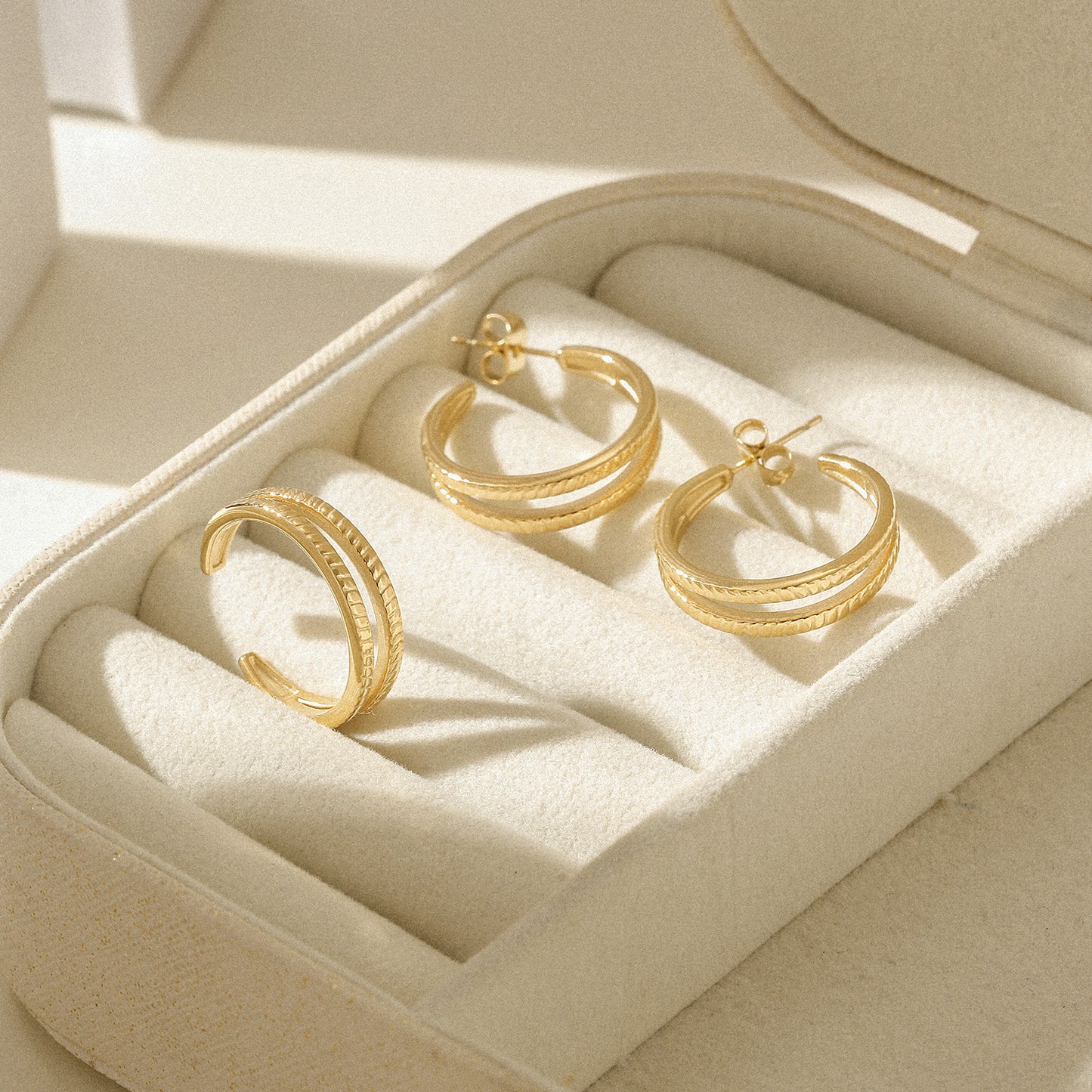 Double C-shaped earrings-SCE519STGC