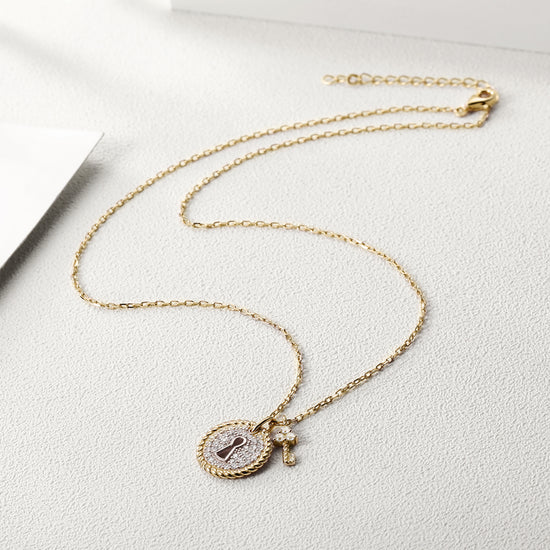 Vintage Key Set Pendant Necklace - SSN166