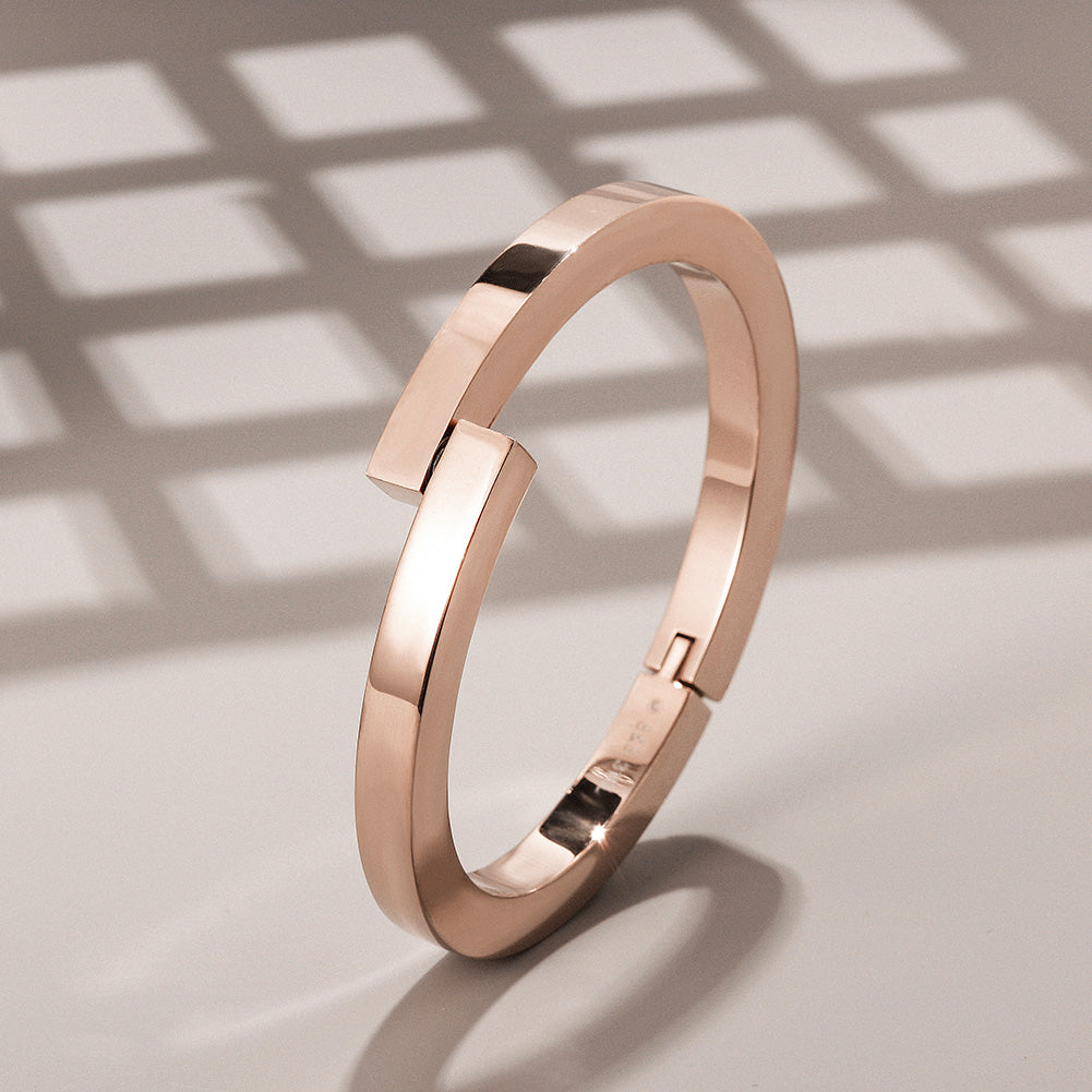 MAGNETIC CLASP PLAIN BANGLE