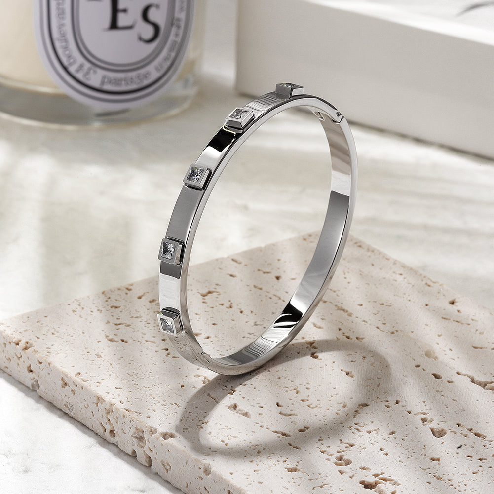 Metal Stone Hinged Bangle – Ciunofor