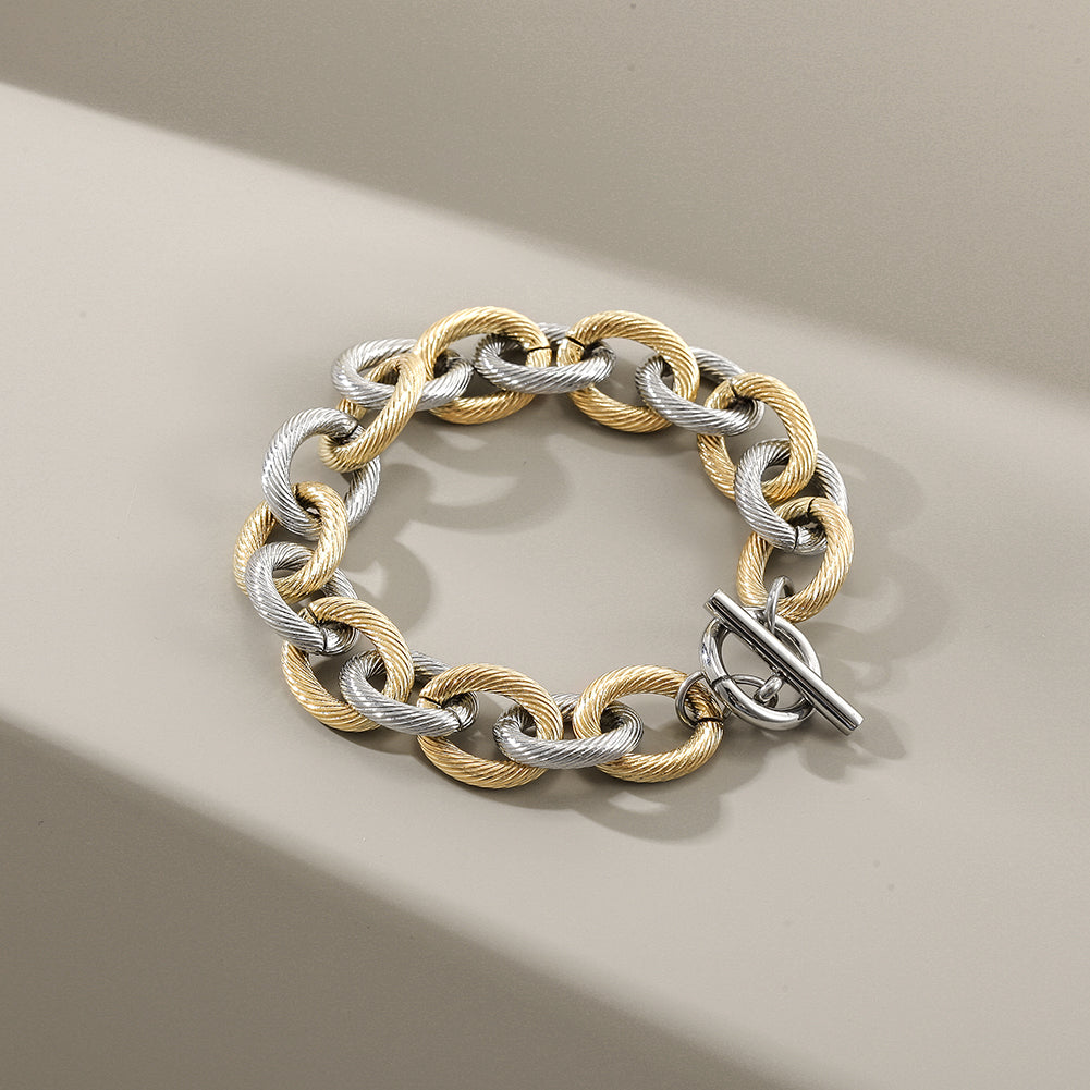 Load image into Gallery viewer, Twisted Wire Link Bracelet
