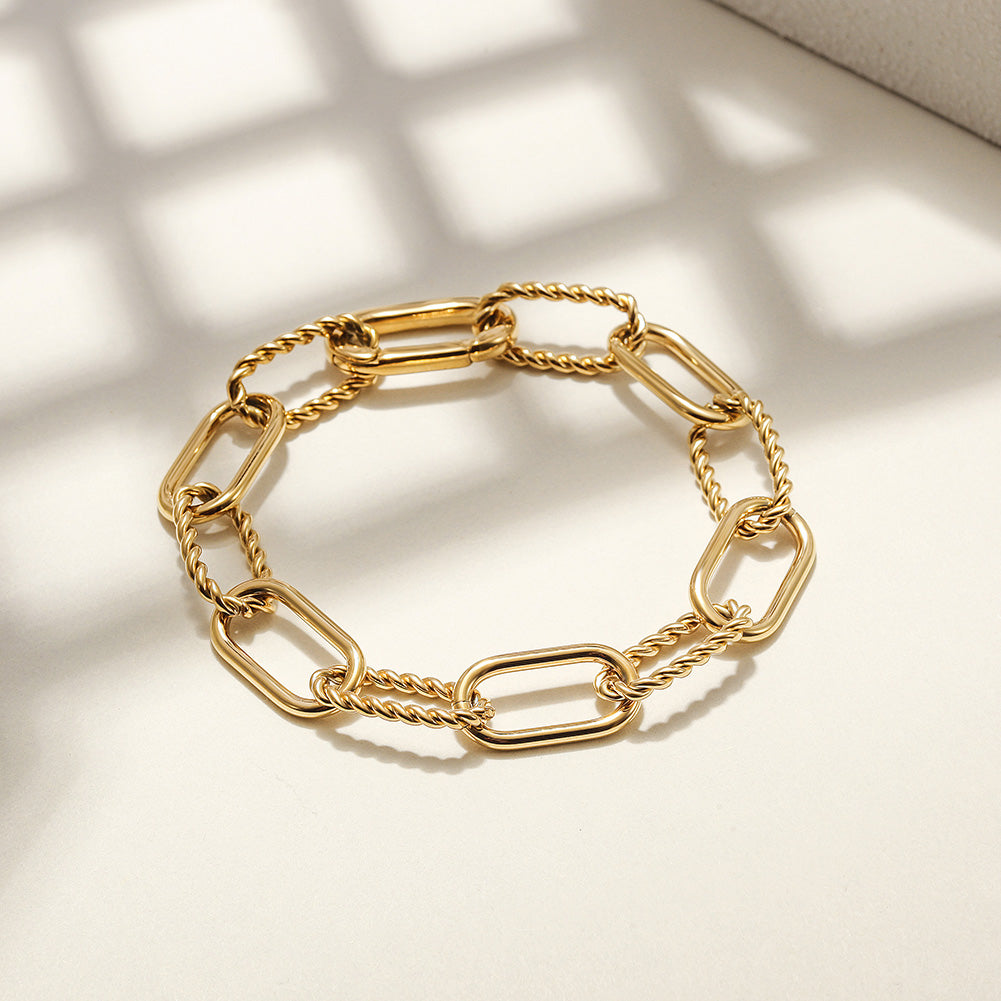 THREADER INTERLOCKING BRACELET