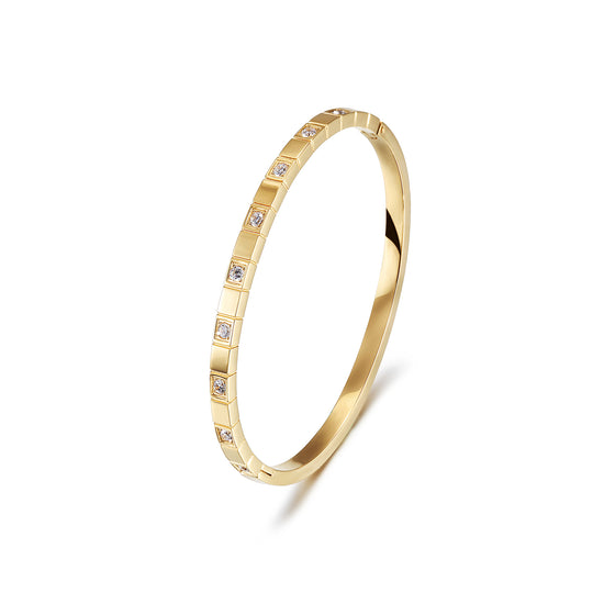 Load image into Gallery viewer, ALTERNATE PAVÉ STONE HINGED BANGLE
