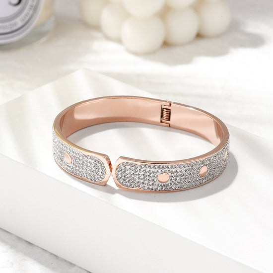 WIDE PAVÉ BANGLE