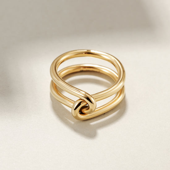 Load image into Gallery viewer, Gold Love Knot Ring
