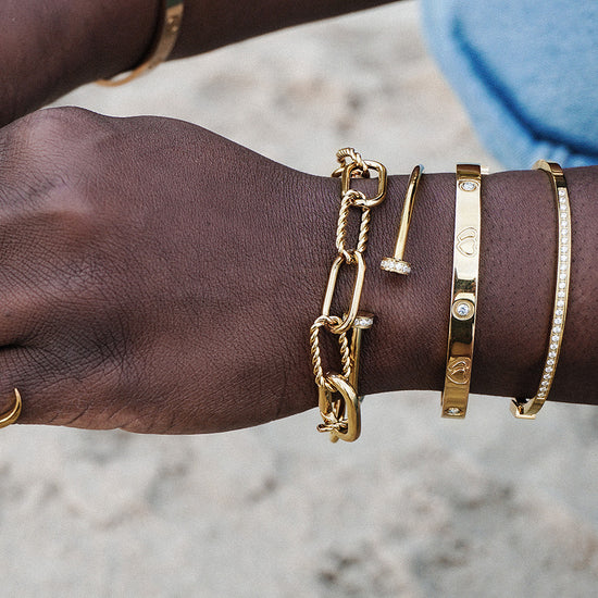 THREADER INTERLOCKING BRACELET