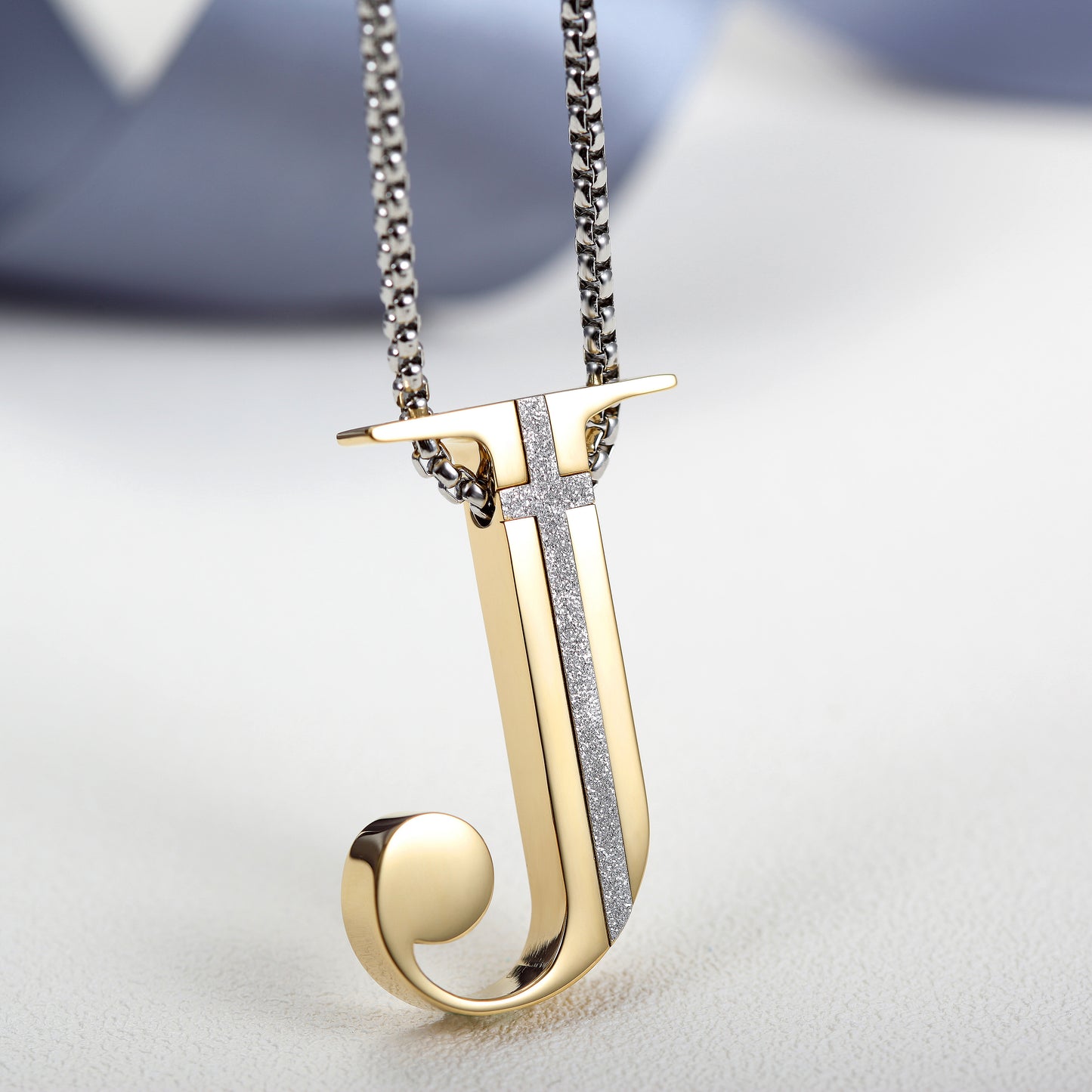 Load image into Gallery viewer, J-shaped Pendant Necklace
